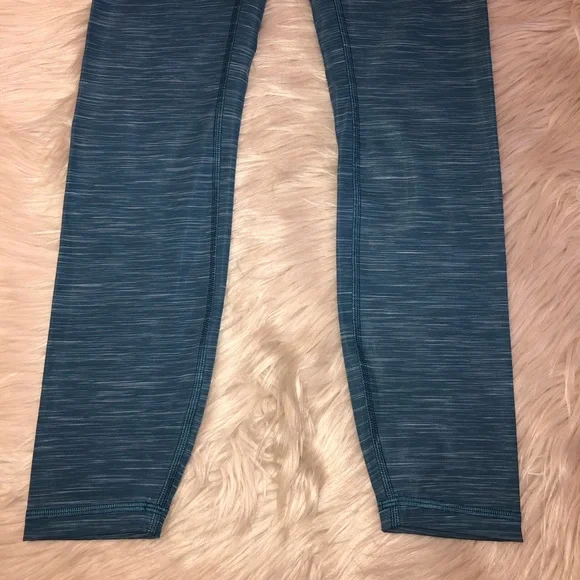 LULULEMON Power Thru HR Tight 25" HCPB 4 - Picture 10 of 13